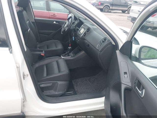 2012 VOLKSWAGEN TIGUAN WVGBV7AX4CW518169 Photo 4