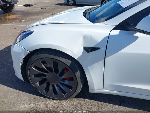 2023 Tesla Model 3 Performance Dual Motor All-wheel Drive მანქანა იყიდება აუქციონზე, vin: 5YJ3E1EC3PF707743, აუქციონის ნომერი: 44454750