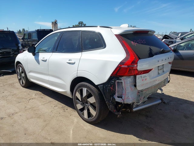 2024 VOLVO XC60 RECHARGE PLUG-IN HYBRID YV4H60DL1R1933867 Photo 2