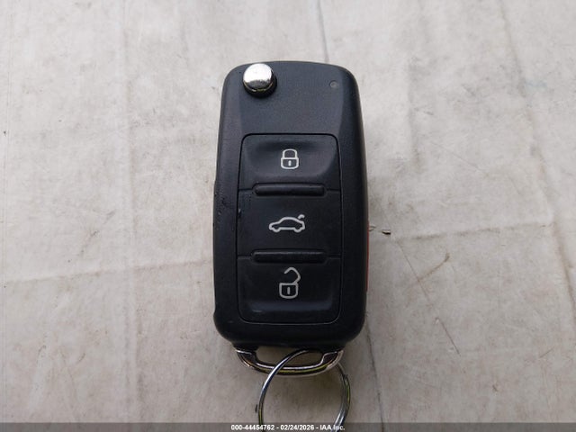 3VWD17AJ6GM242505 Volkswagen Jetta 1.8t Sport