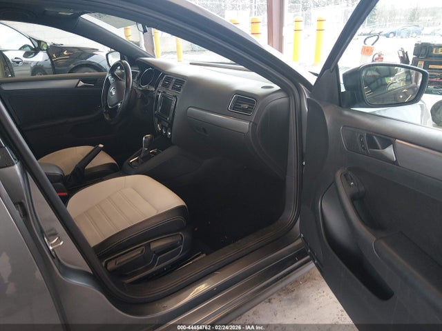 3VWD17AJ6GM242505 Volkswagen Jetta 1.8t Sport