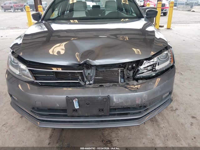 3VWD17AJ6GM242505 Volkswagen Jetta 1.8t Sport