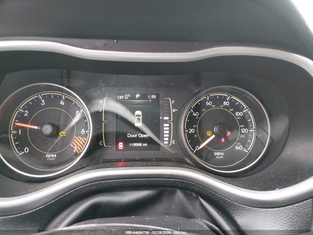 44454786 :رقم المزاد ، 1C4PJMCB3EW223363 vin ، 2014 Jeep Cherokee Latitude مزاد بيع