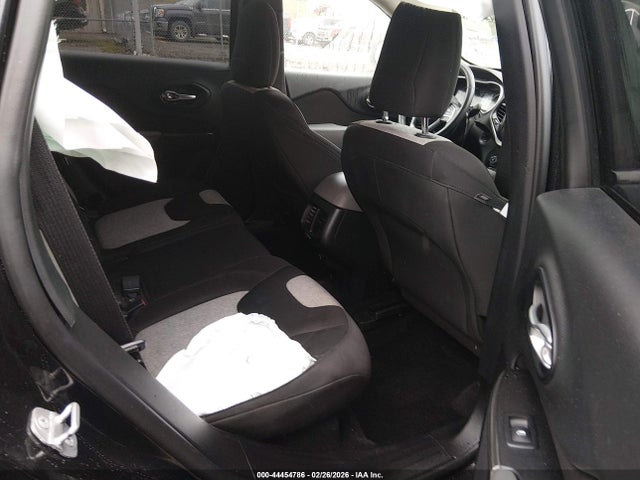 44454786 :رقم المزاد ، 1C4PJMCB3EW223363 vin ، 2014 Jeep Cherokee Latitude مزاد بيع
