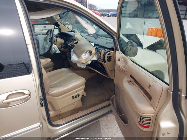 44454844 :رقم المزاد ، 1C4GP54L1YB693804 vin ، 2000 Chrysler Town & Country Lxi مزاد بيع
