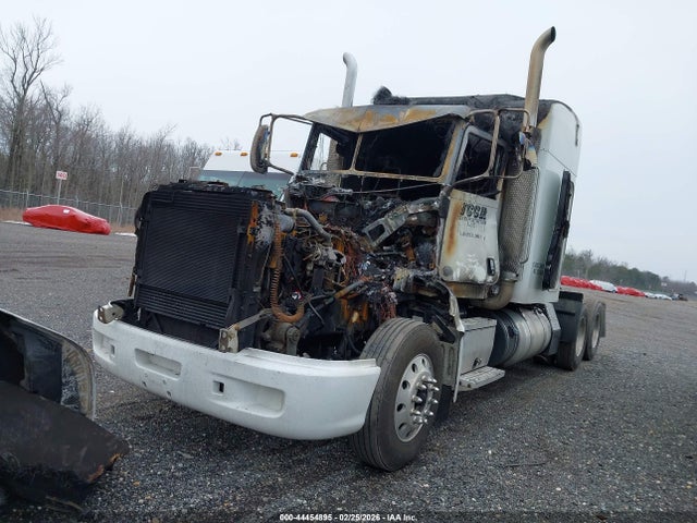 44454895 :رقم المزاد ، 1XPHD49X7ED160437 vin ، 2014 Peterbilt 386 مزاد بيع