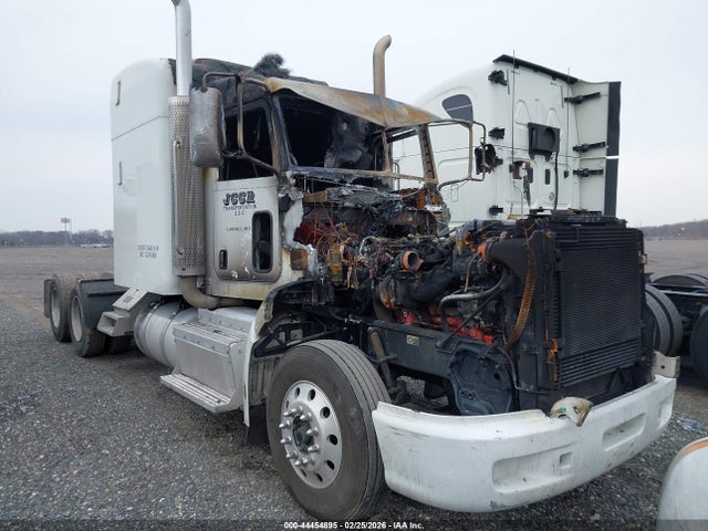 44454895 :رقم المزاد ، 1XPHD49X7ED160437 vin ، 2014 Peterbilt 386 مزاد بيع