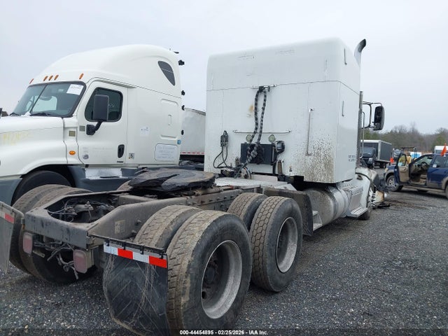 44454895 :رقم المزاد ، 1XPHD49X7ED160437 vin ، 2014 Peterbilt 386 مزاد بيع