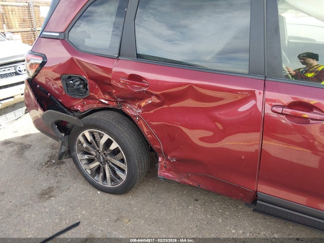 Продажа на аукционе авто 2025 Subaru Forester Touring, vin: JF2SLDTC2SH421429, номер лота: 44454917