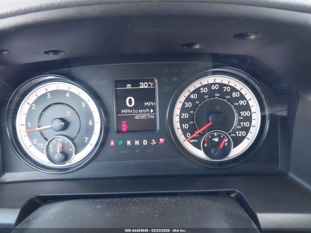 44454949 :رقم المزاد ، 1C6RR6FG3KS538064 vin ، 2019 Ram 1500 Classic Tradesman  4x2 6'4 Box مزاد بيع