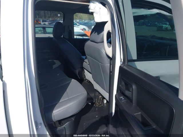 44454949 :رقم المزاد ، 1C6RR6FG3KS538064 vin ، 2019 Ram 1500 Classic Tradesman  4x2 6'4 Box مزاد بيع
