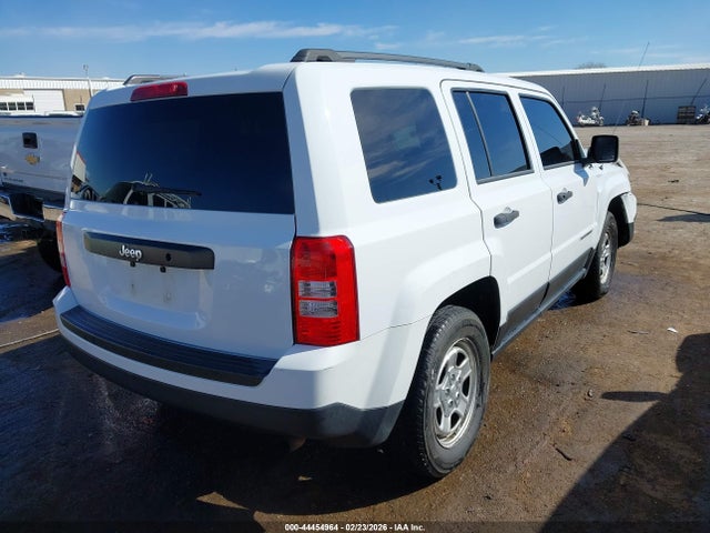 2015 Jeep Patriot Sport მანქანა იყიდება აუქციონზე, vin: 1C4NJPBB0FD349932, აუქციონის ნომერი: 44454964