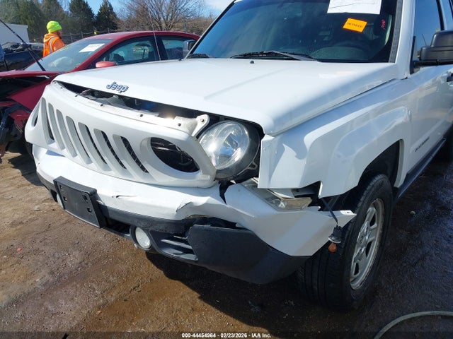 2015 Jeep Patriot Sport მანქანა იყიდება აუქციონზე, vin: 1C4NJPBB0FD349932, აუქციონის ნომერი: 44454964