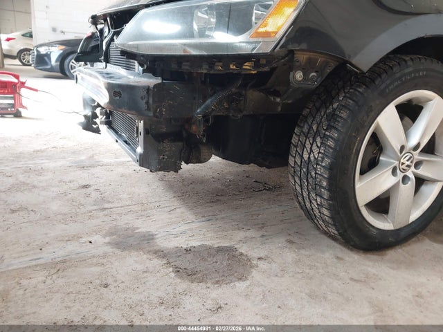 2013 Volkswagen Jetta 2.0l Tdi მანქანა იყიდება აუქციონზე, vin: 3VWLL7AJ9DM209113, აუქციონის ნომერი: 44454981