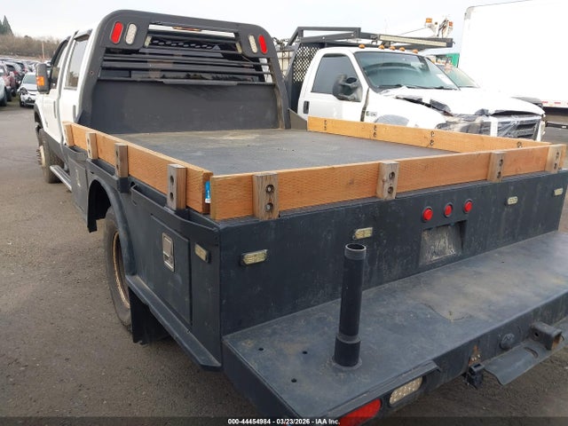 Ford F-350 Chassis Xl 2014 1FD8W3HT9EEB70395 Image 3