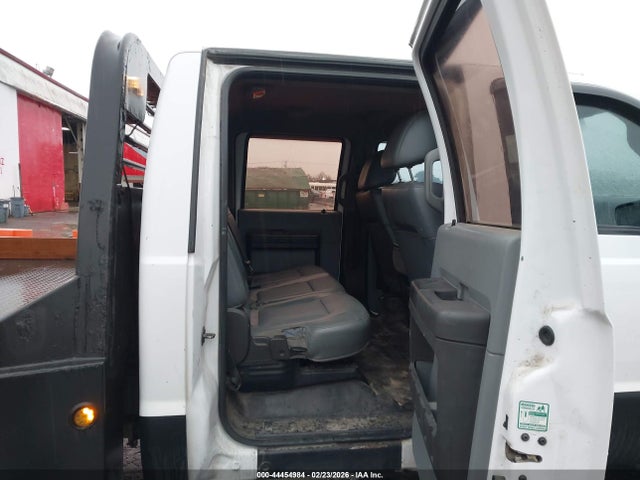 Ford F-350 Chassis Xl 2014 1FD8W3HT9EEB70395 Image 6