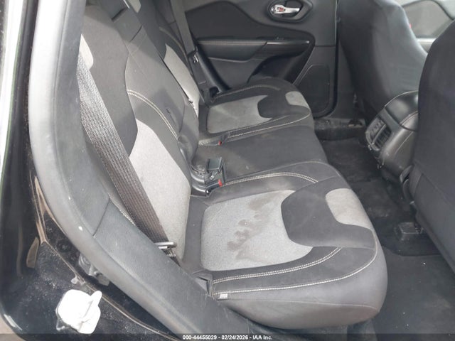 44455029 :رقم المزاد ، 1C4PJLCB8EW171660 vin ، 2014 Jeep Cherokee Latitude مزاد بيع