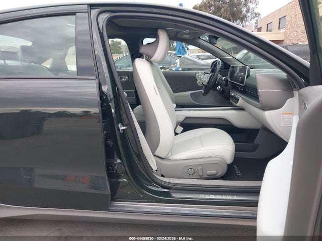 Hyundai Ioniq 6 Limited 2024 KMHM54AA3RA061279 Image 5