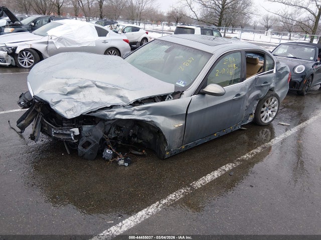 2006 Bmw 330xi მანქანა იყიდება აუქციონზე, vin: WBAVD33526KL52994, აუქციონის ნომერი: 44455037