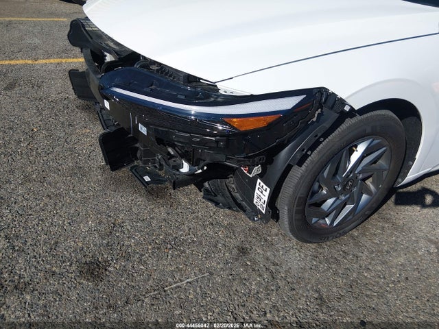 KMHLM4DJ0SU157594 Hyundai Elantra Hybrid Blue