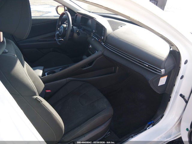 KMHLM4DJ0SU157594 Hyundai Elantra Hybrid Blue