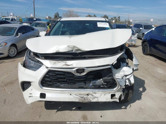 Toyota Highlander L 2020 5TDCZRAH4LS509442 Image 12
