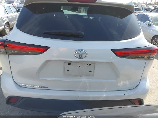Toyota Highlander L 2020 5TDCZRAH4LS509442 Image 16