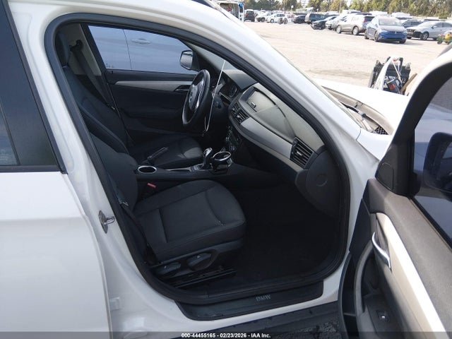 WBAVM1C53FV315102 BMW X1 Sdrive28i