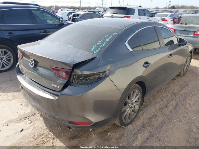 44455170 :رقم المزاد ، 3MZBPABL6NM312407 vin ، 2022 Mazda Mazda3 Select مزاد بيع