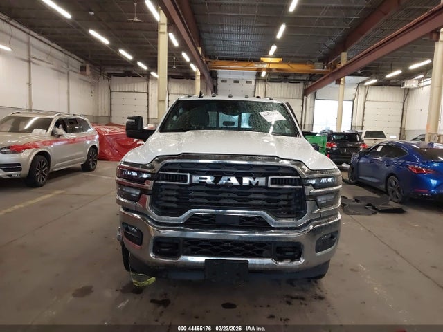 3C63RRGL4SG515161 RAM 3500 Tradesman 4x4 8&#039; Box