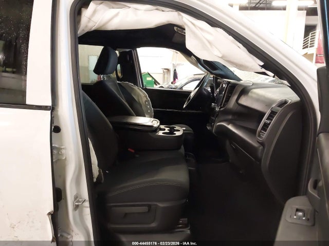 3C63RRGL4SG515161 RAM 3500 Tradesman 4x4 8&#039; Box