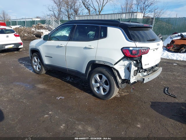 Jeep Compass Latitude 4x4 2020 3C4NJDBB8LT157338 Image 3