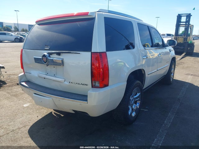 1GYS3DEF4ER162909 Cadillac Escalade Platinum