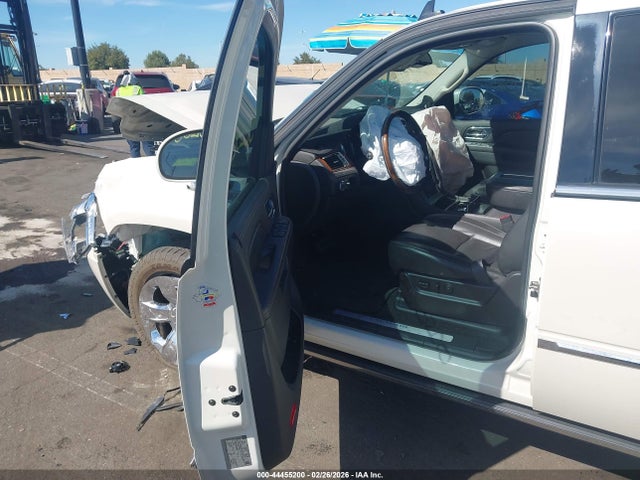 1GYS3DEF4ER162909 Cadillac Escalade Platinum