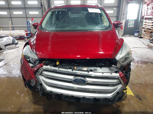 1FMCU9J98HUB27436 Ford Escape Titanium