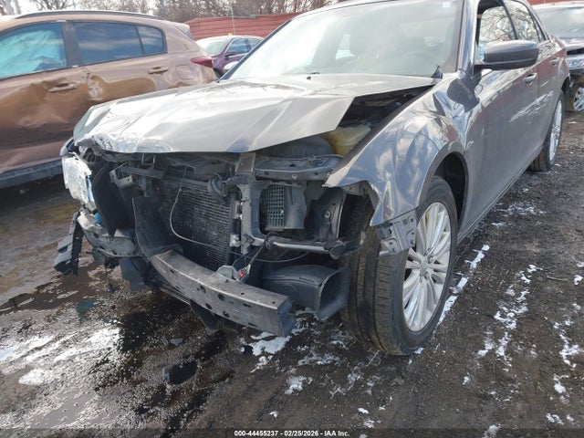 2013 Chrysler 300 Motown მანქანა იყიდება აუქციონზე, vin: 2C3CCARG9DH708506, აუქციონის ნომერი: 44455237