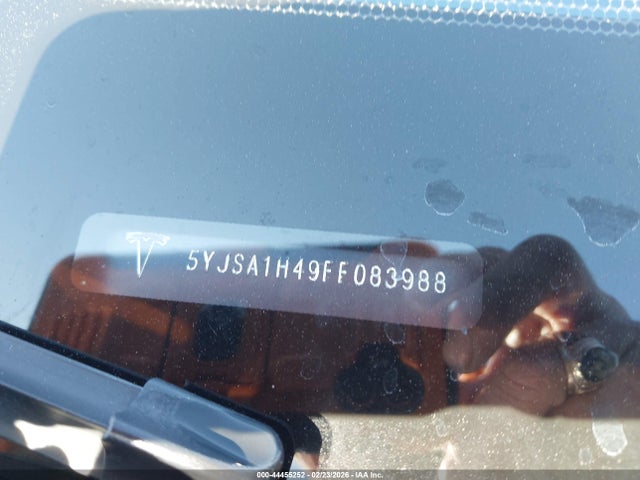 44455252 :رقم المزاد ، 5YJSA1H49FF083988 vin ، 2015 Tesla Model S 85d/p85d مزاد بيع