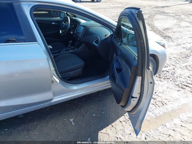 1G1BE5SM2J7199917 Chevrolet Cruze Lt Auto