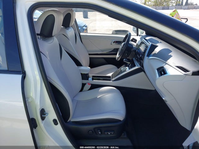 Toyota Mirai 2019 JTDBVRBD1KA005932 Image 5