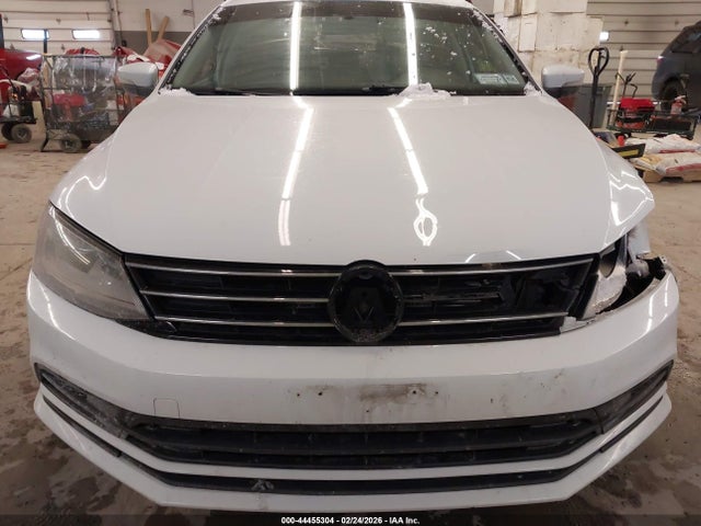 2017 Volkswagen Jetta 1.4t Se მანქანა იყიდება აუქციონზე, vin: 3VWB67AJ8HM373767, აუქციონის ნომერი: 44455304