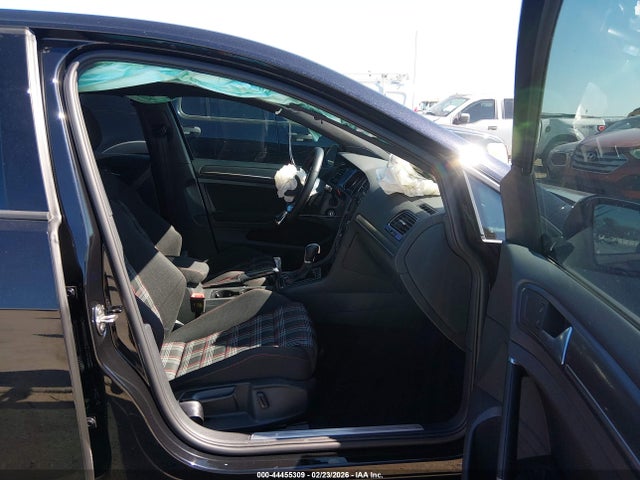 2018 VOLKSWAGEN GOLF GTI 3VW447AUXJM296415 Photo 4