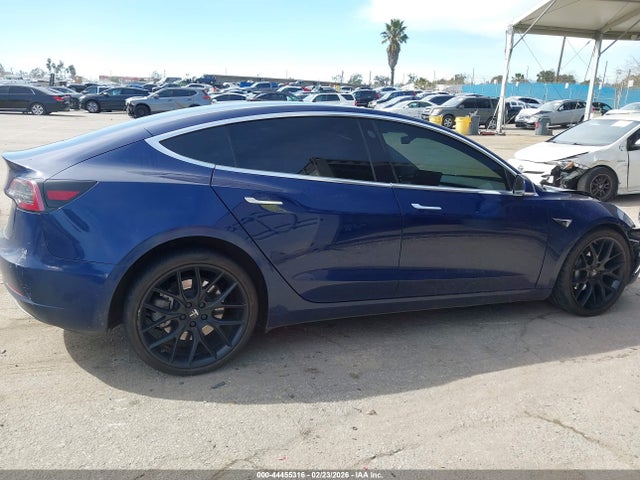Продаж на аукціоні авто 2018 Tesla Model 3 Long Range/mid Range, vin: 5YJ3E1EA3JF044941, номер лоту: 44455316