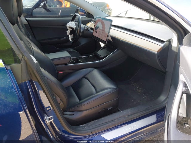 Продаж на аукціоні авто 2018 Tesla Model 3 Long Range/mid Range, vin: 5YJ3E1EA3JF044941, номер лоту: 44455316