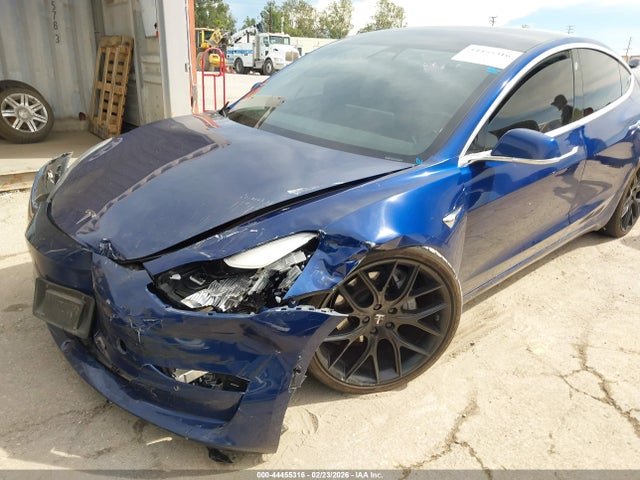 Продаж на аукціоні авто 2018 Tesla Model 3 Long Range/mid Range, vin: 5YJ3E1EA3JF044941, номер лоту: 44455316