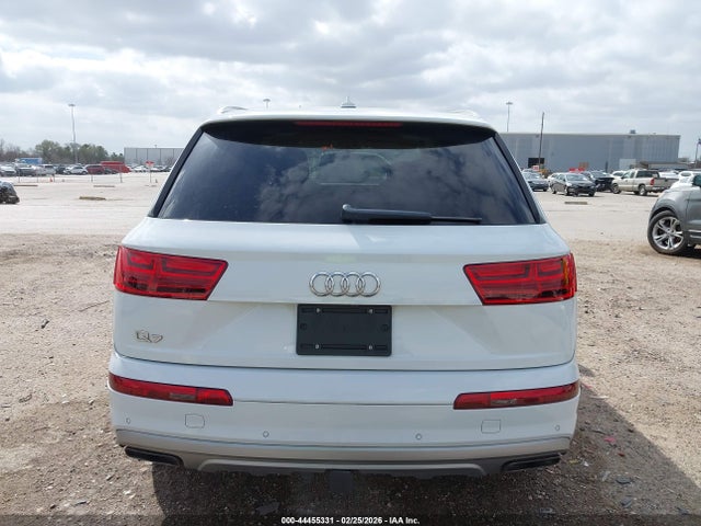2019 Audi Q7 55 Premium მანქანა იყიდება აუქციონზე, vin: WA1VAAF70KD021725, აუქციონის ნომერი: 44455331