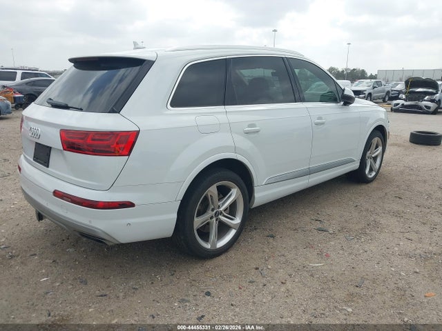 2019 AUDI Q7 WA1VAAF70KD021725 Photo 3