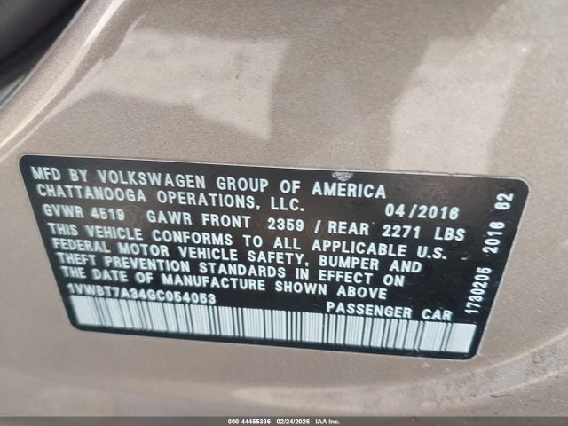 1VWBT7A34GC054053 Volkswagen Passat 1.8t Se