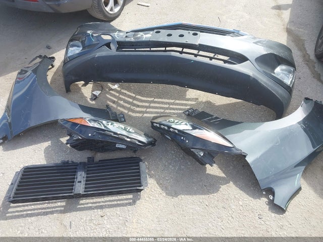 3GNAXKEV2KS575297 Chevrolet EQUINOX LT