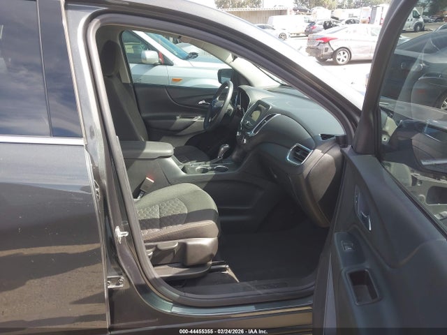 3GNAXKEV2KS575297 Chevrolet EQUINOX LT
