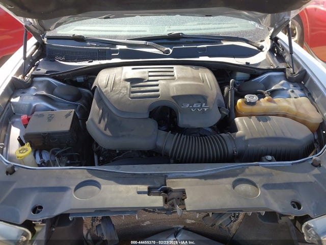 44455370 :رقم المزاد ، 2C3CDXHGXEH295806 vin ، 2014 Dodge Charger Sxt مزاد بيع